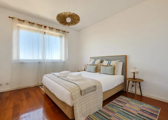 Apartman Skyview 2br With Balcony And Garage *