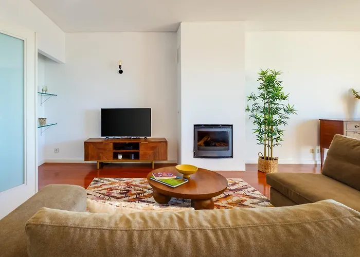 Apartman Skyview 2br With Balcony And Garage *