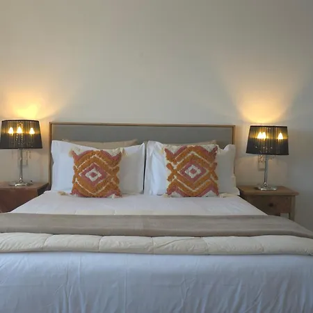 Skyview 2br With Balcony And Garage דירה