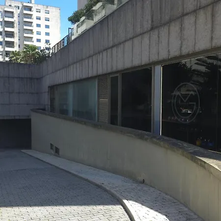 Penthouse 2br With Balcony And Garage *