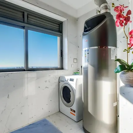 דירה Skyview 2br With Balcony And Garage פורטו