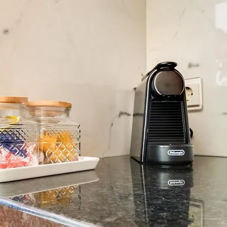 Penthouse 2br With Balcony And Garage Apartament Porto