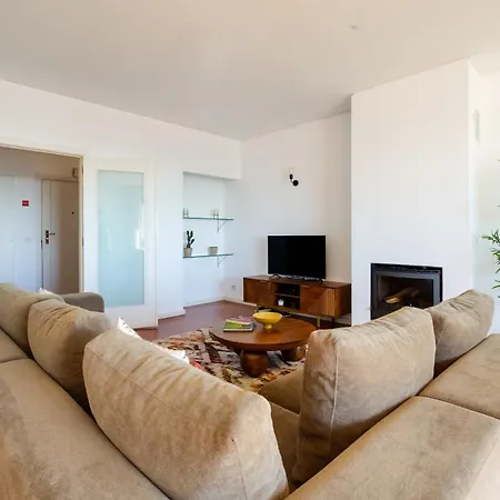 דירה Skyview 2br With Balcony And Garage *