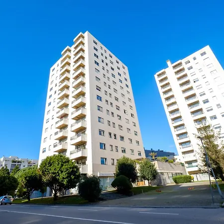 Skyview 2br With Balcony And Garage Apartamento *