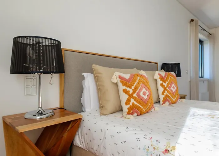 Skyview 2br With Balcony And Garage Apartmán Porto