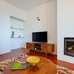 Apartment Skyview 2br With Balcony And Garage *