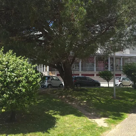 Skyview 2br With Balcony And Garage