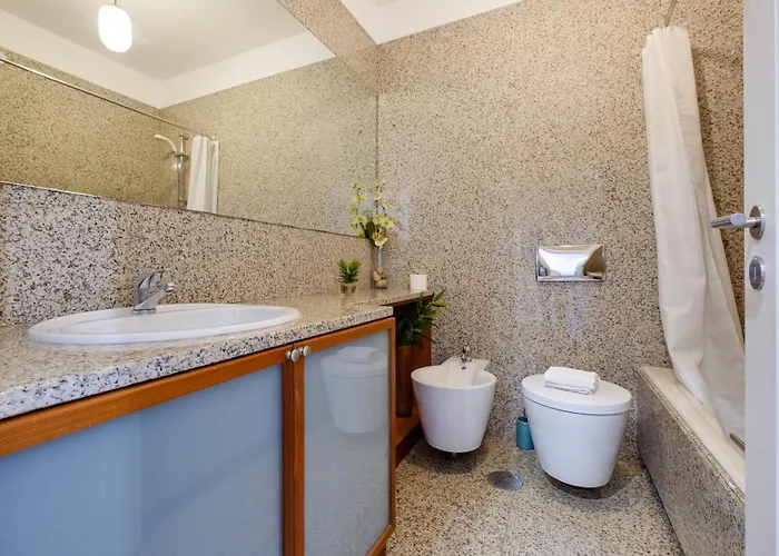 Appartement Skyview 2br With Balcony And Garage