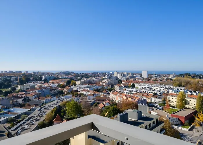 Appartement Skyview 2br With Balcony And Garage Oporto